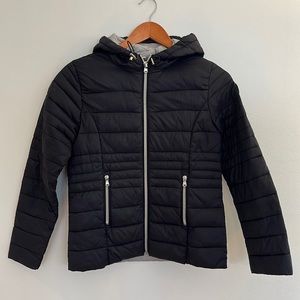 Point Zero ultra light Fall/spring jacket. Black. Youth size Large. Unisex.